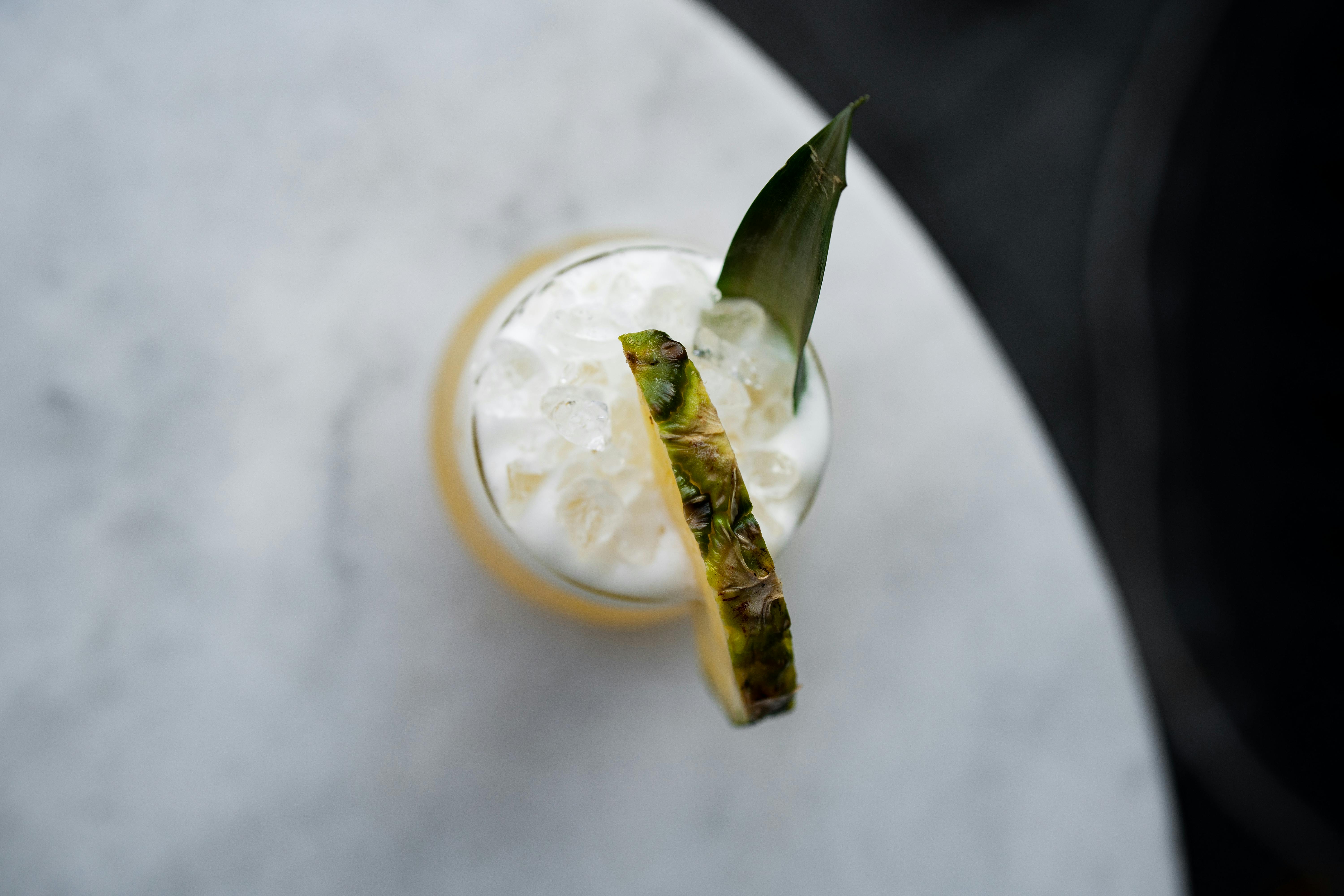 Malibú con piña: grados de alcohol y sabor tropical