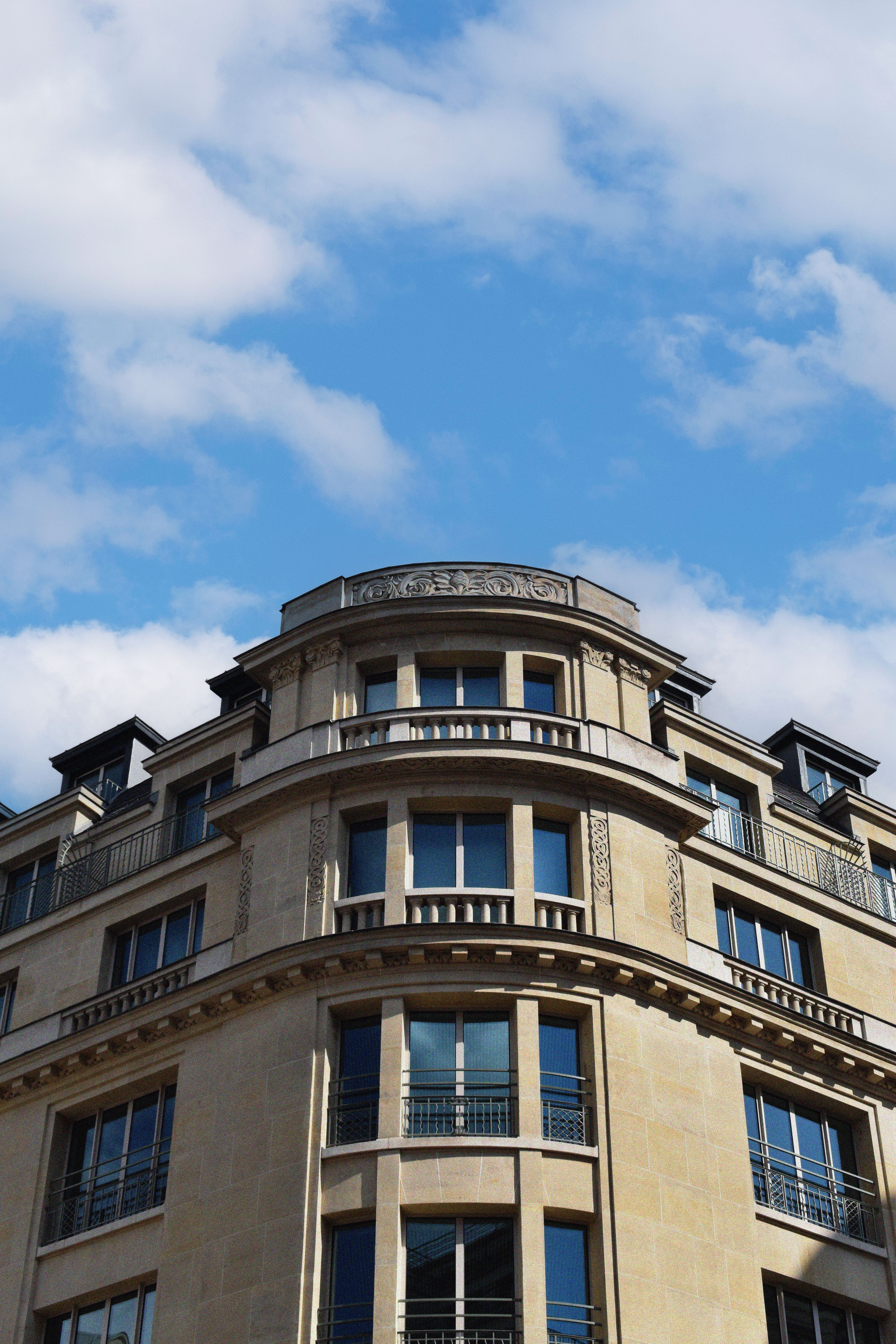 Facade of Urban Residential Building · Free Stock Photo