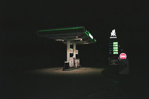 35mm film, benzin, benzin istasyonu içeren Ücretsiz stok fotoğraf