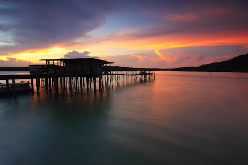 Vista Panoramica Del Mare Contro Il Cielo Al Tramonto