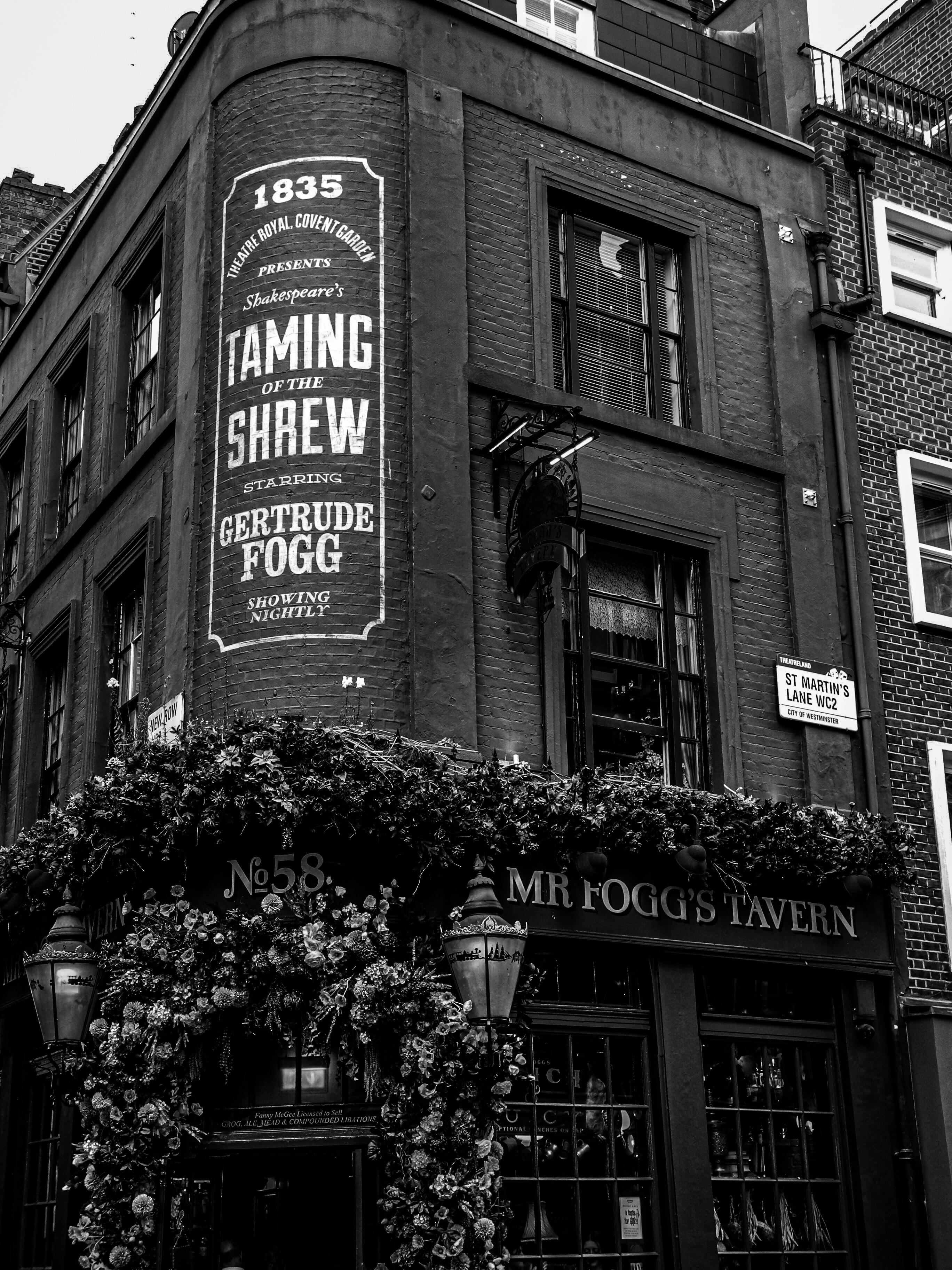 무료 런던의 Mr Foggs Tavern Building, 흑백 스톡 사진