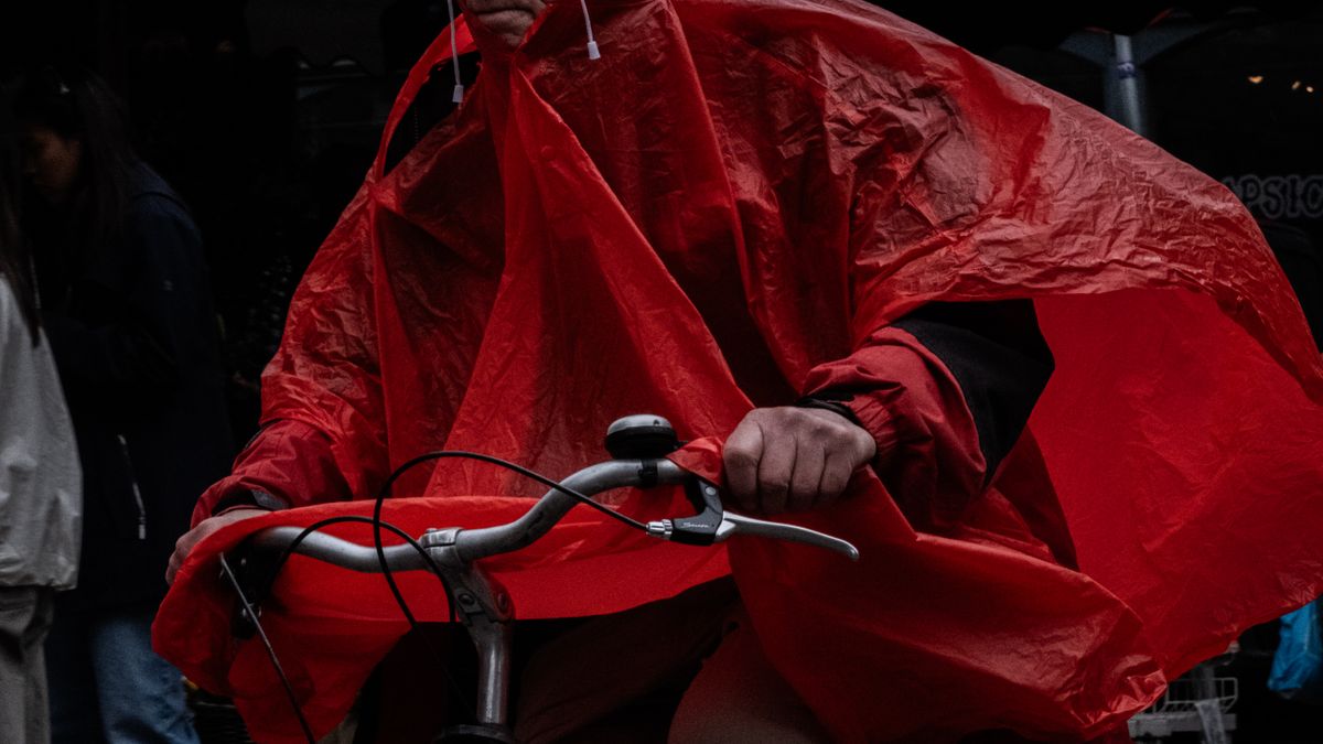 Comment choisir son VAE pour affronter la pluie en 2026