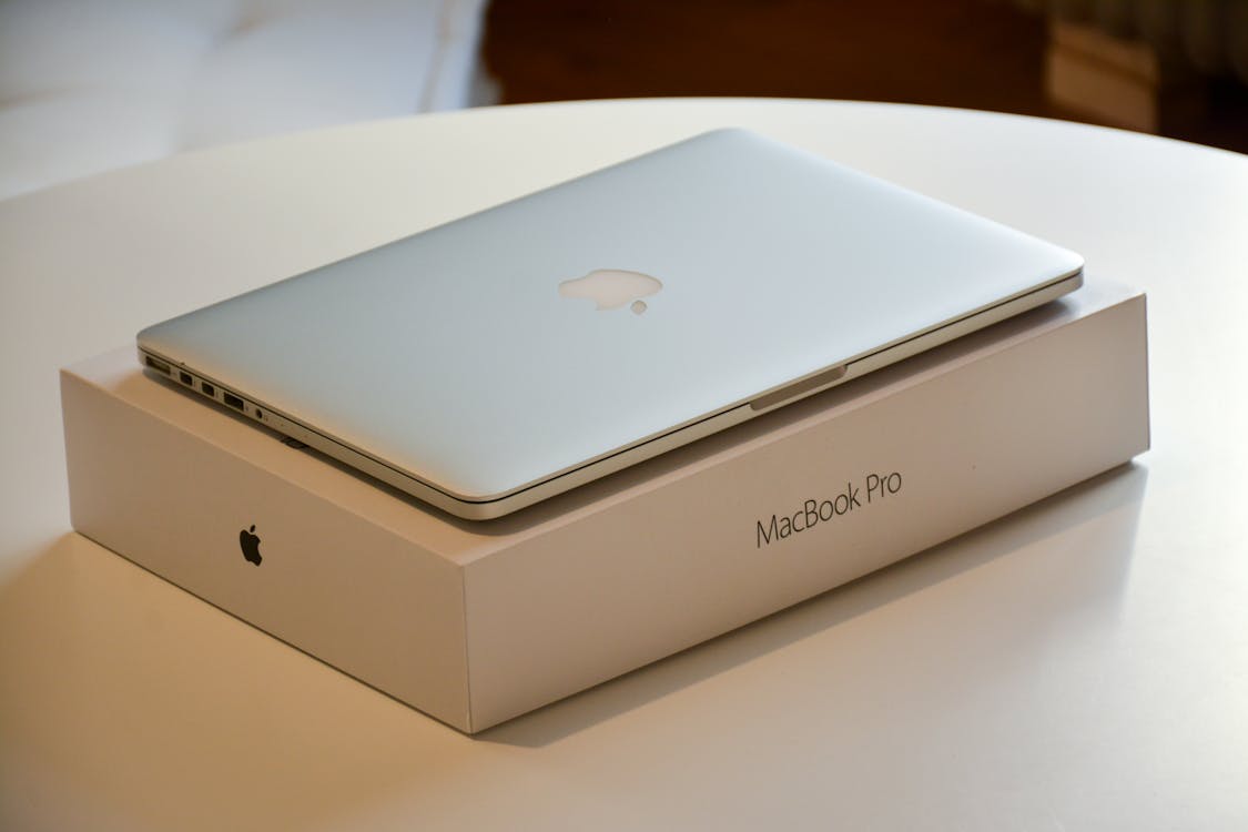 Ilmainen kuvapankkikuva tunnisteilla apple, kannettava tietokone, MacBook Kuvapankkikuva