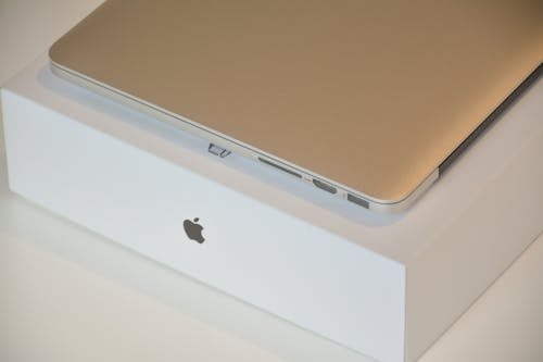 Ingyenes stockfotó alma, hordozható számítógép, macbook témában Stockfotó