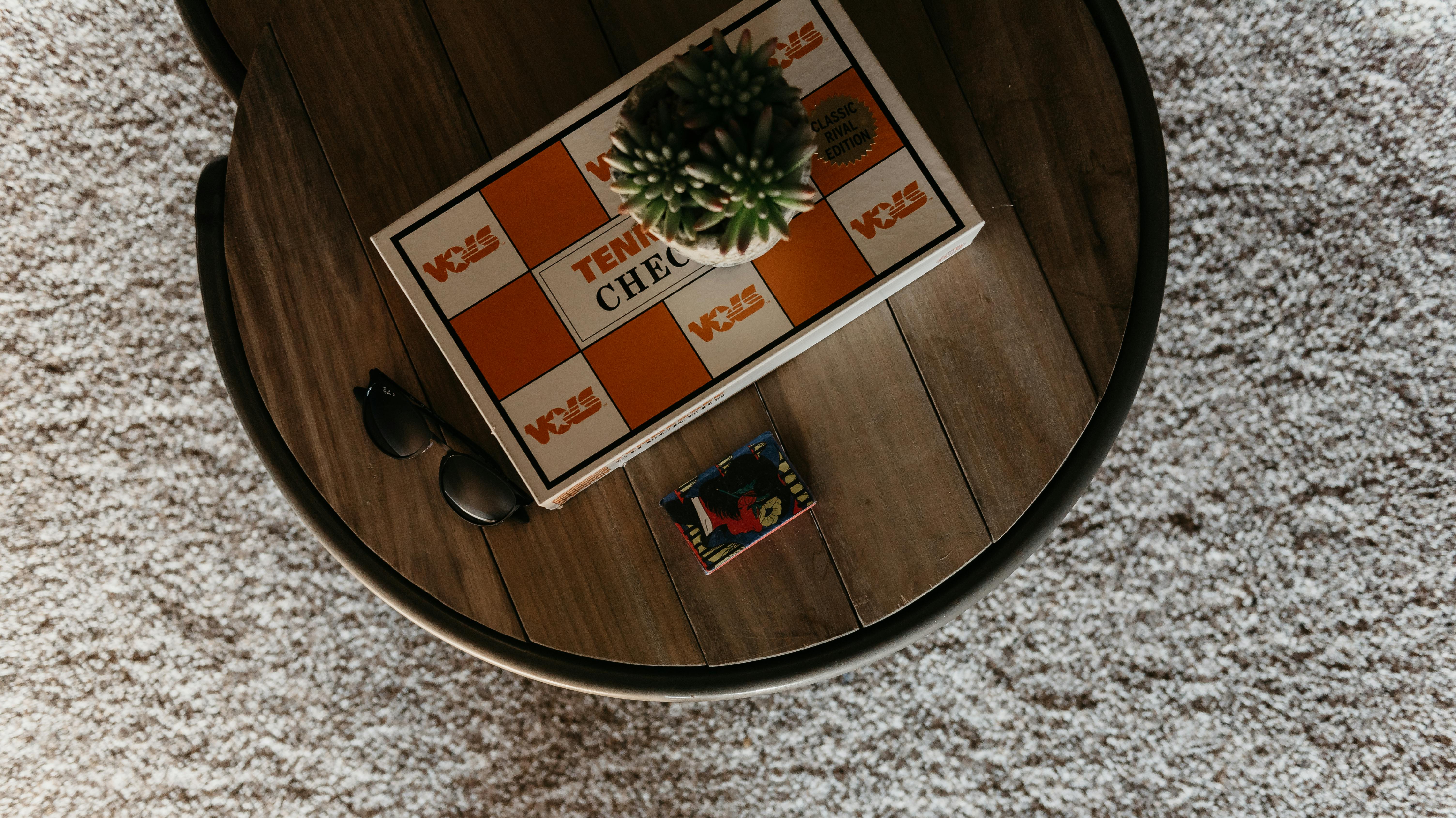 Photo gratuite de à l'intérieur, bois, chaises