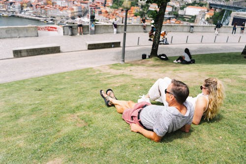 Fotos de stock gratuitas de adulto, al aire libre, calle