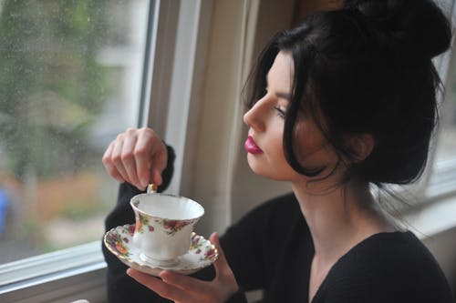 Çay, Çay bardağı, Fincan içeren Ücretsiz stok fotoğraf