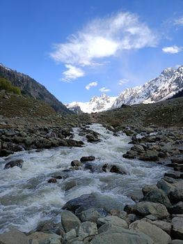 Berge & Himmel in der Natur – Majestätisches Landschaftsfoto