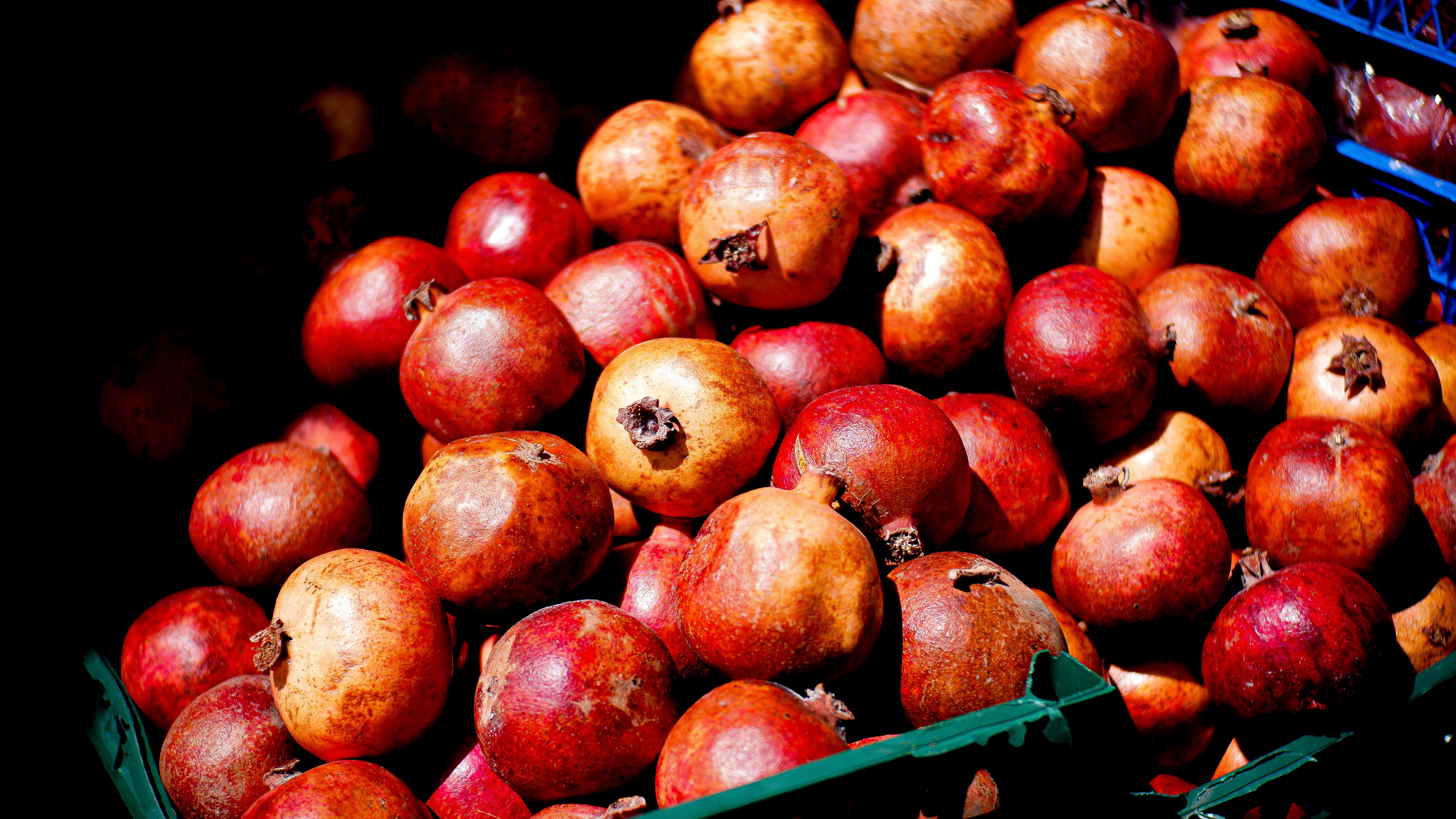 Azerbaijan Pushes €48M Pomegranate Export Drive