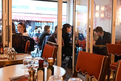restaurant at paris