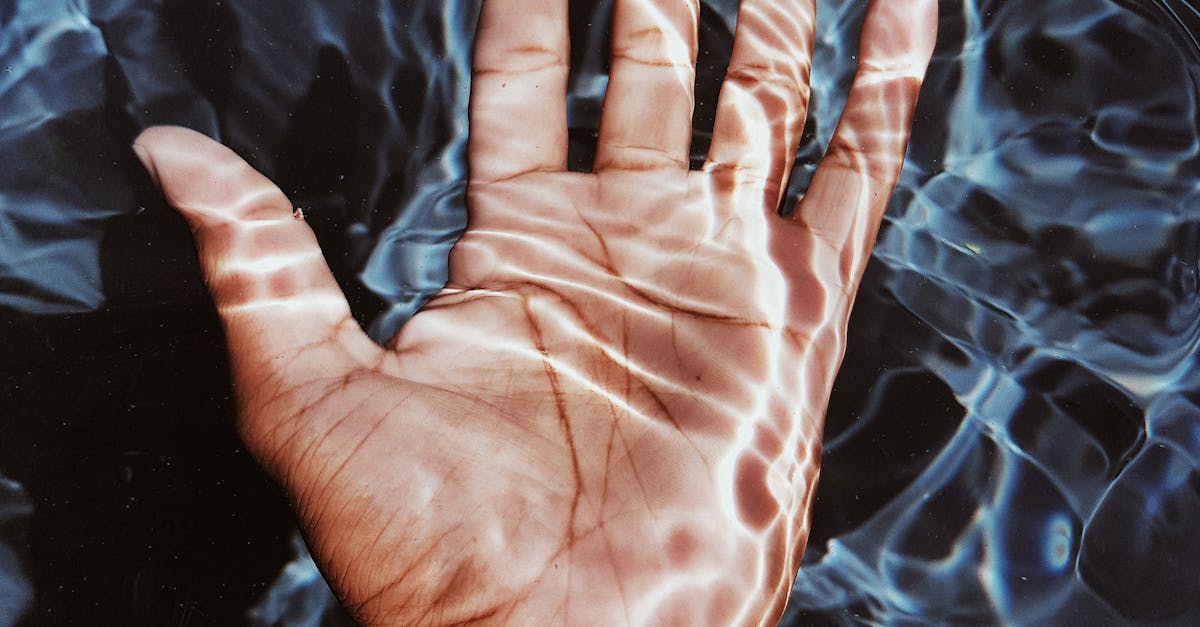 How to get rid of flaky skin on fingers