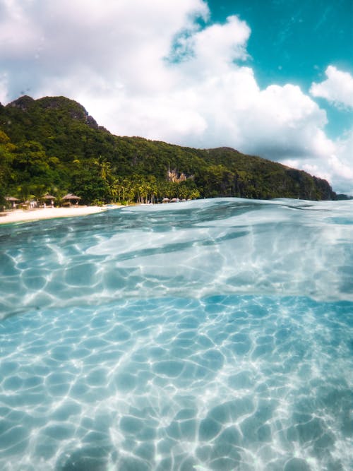 Photographie De Paysage De La Mer Bleue