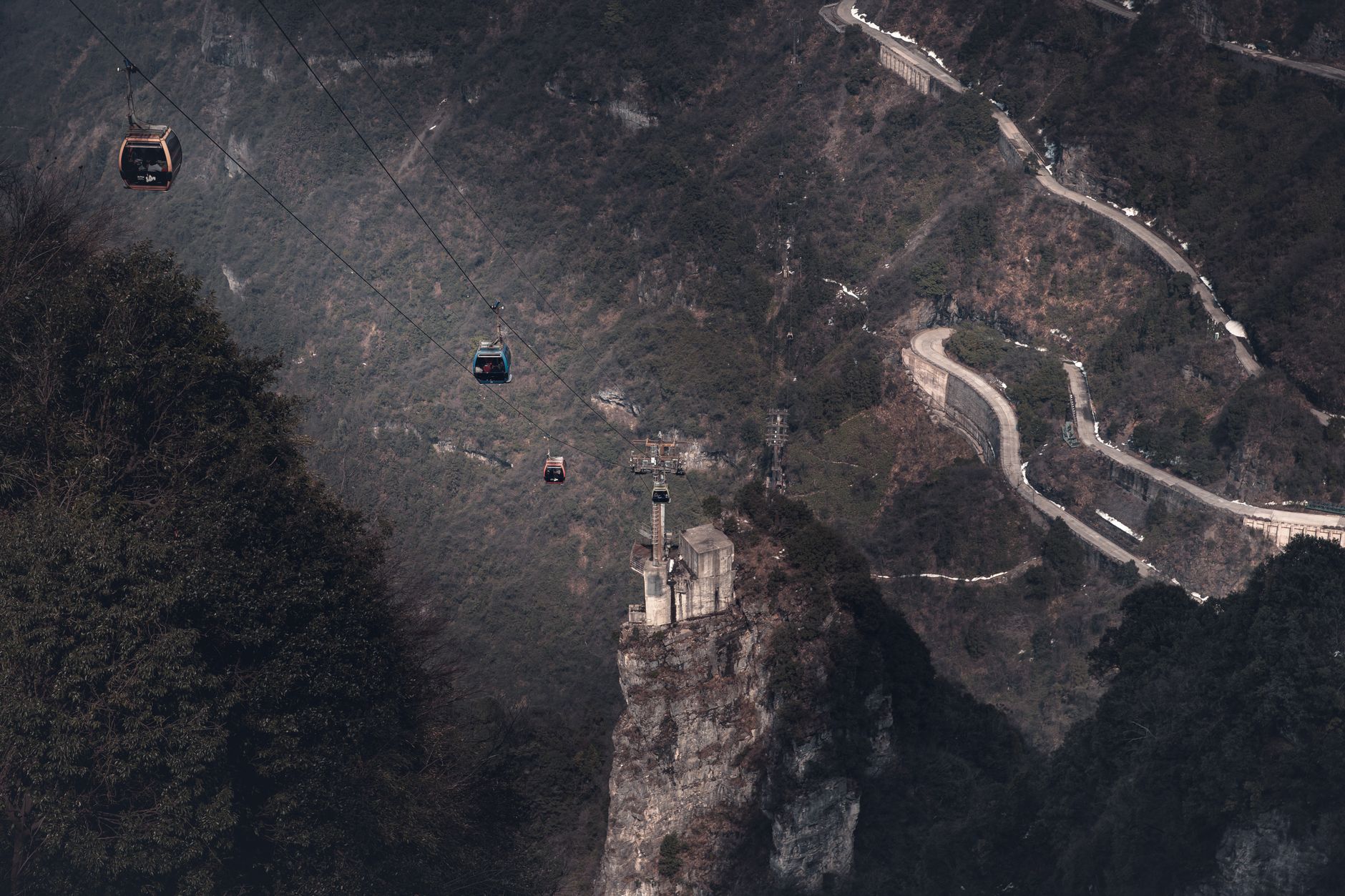 Mengeksplor Zhangjiajie National Park: Keajaiban Alam China yang Wajib Dikunjungi