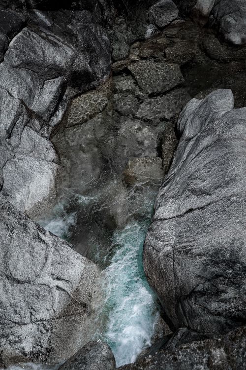 Gleaming Pass Between Rocks Gap between Rocks with Hot Spring Water · Free Stock Photo