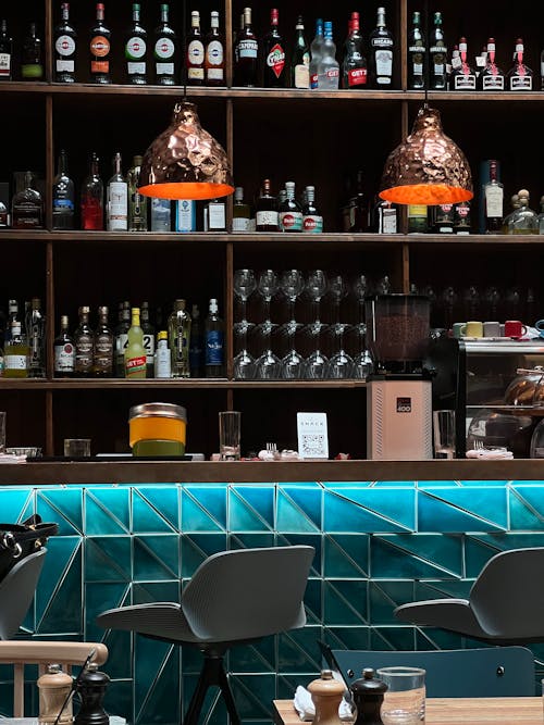 Kostnadsfri bild av bar, bord, cocktail