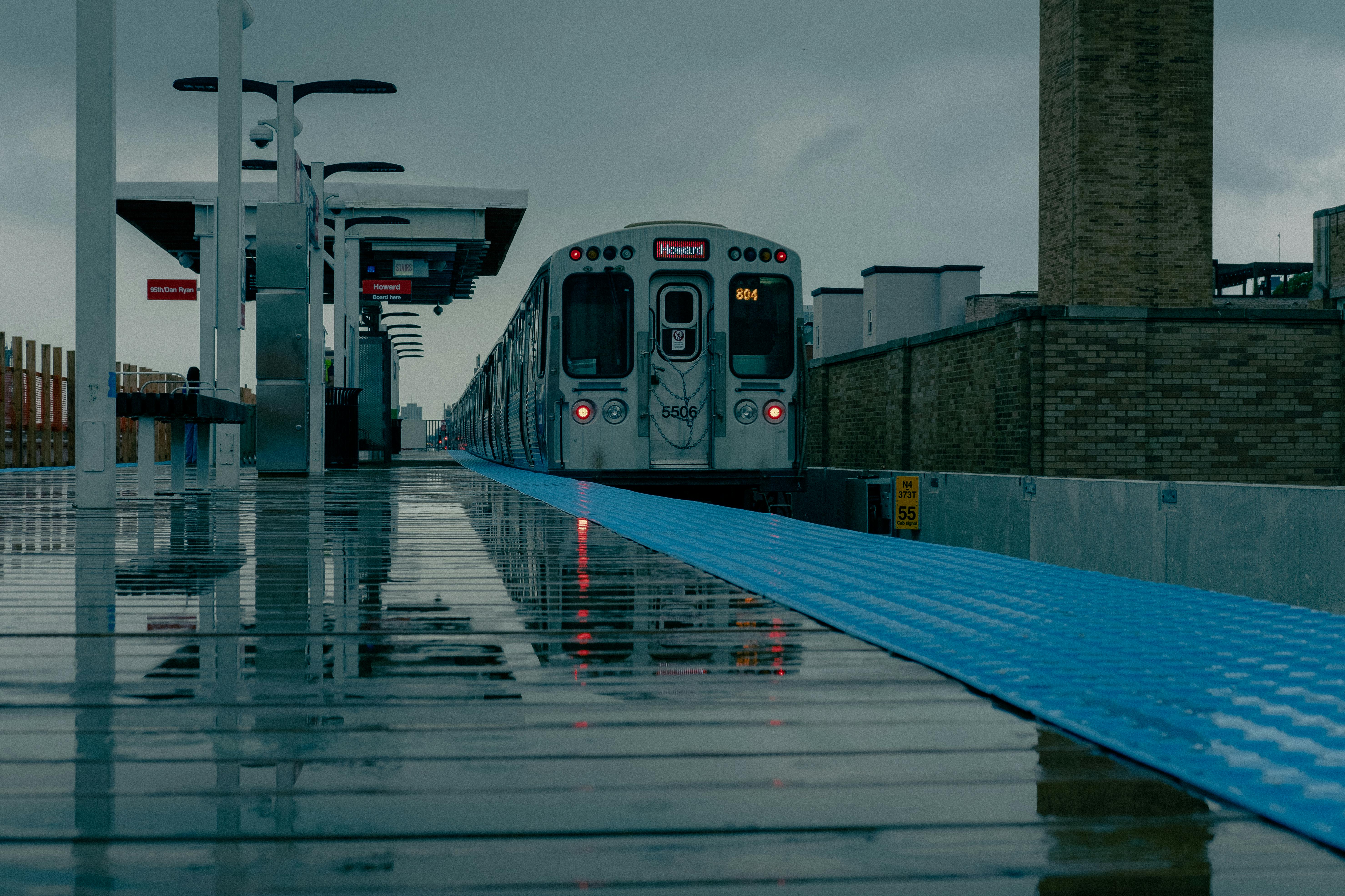 CTA train map showing West Loop connections - studio apartments in west loop chicago