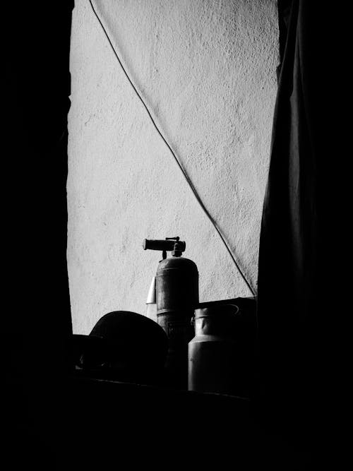 Darmowe zdjęcie z galerii z butelka, cień, cienie