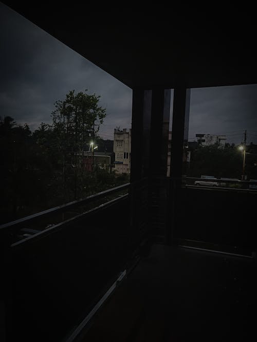 Foto profissional grátis de céu nublado, desbotado, escuro