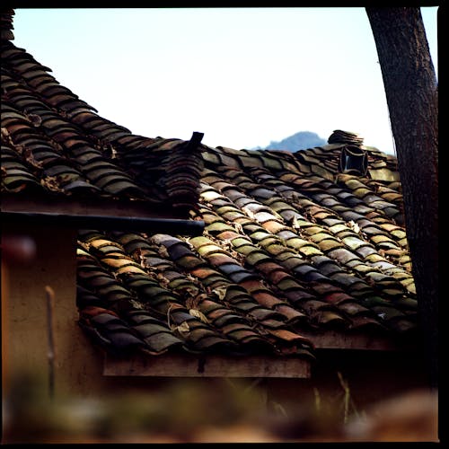 A roof with a lot of tiles on it
