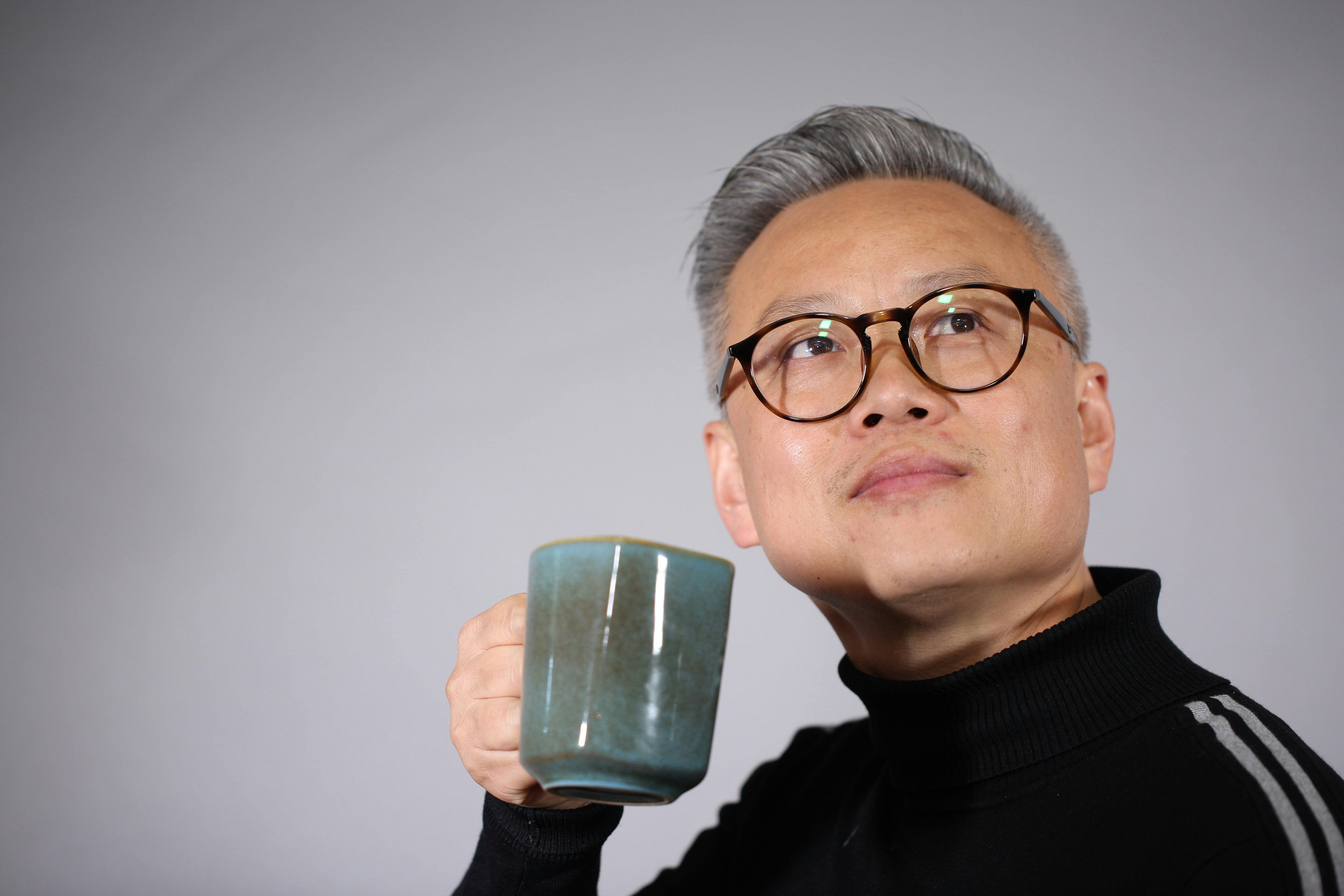 Ken Jeong and Anderson Cooper: CT celebrity news and gossip, Feb. 2026 — Photo by 往事 花田 on Pexels