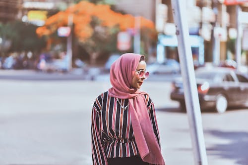 Foto d'estoc gratuïta de bufanda, carrer, desgast