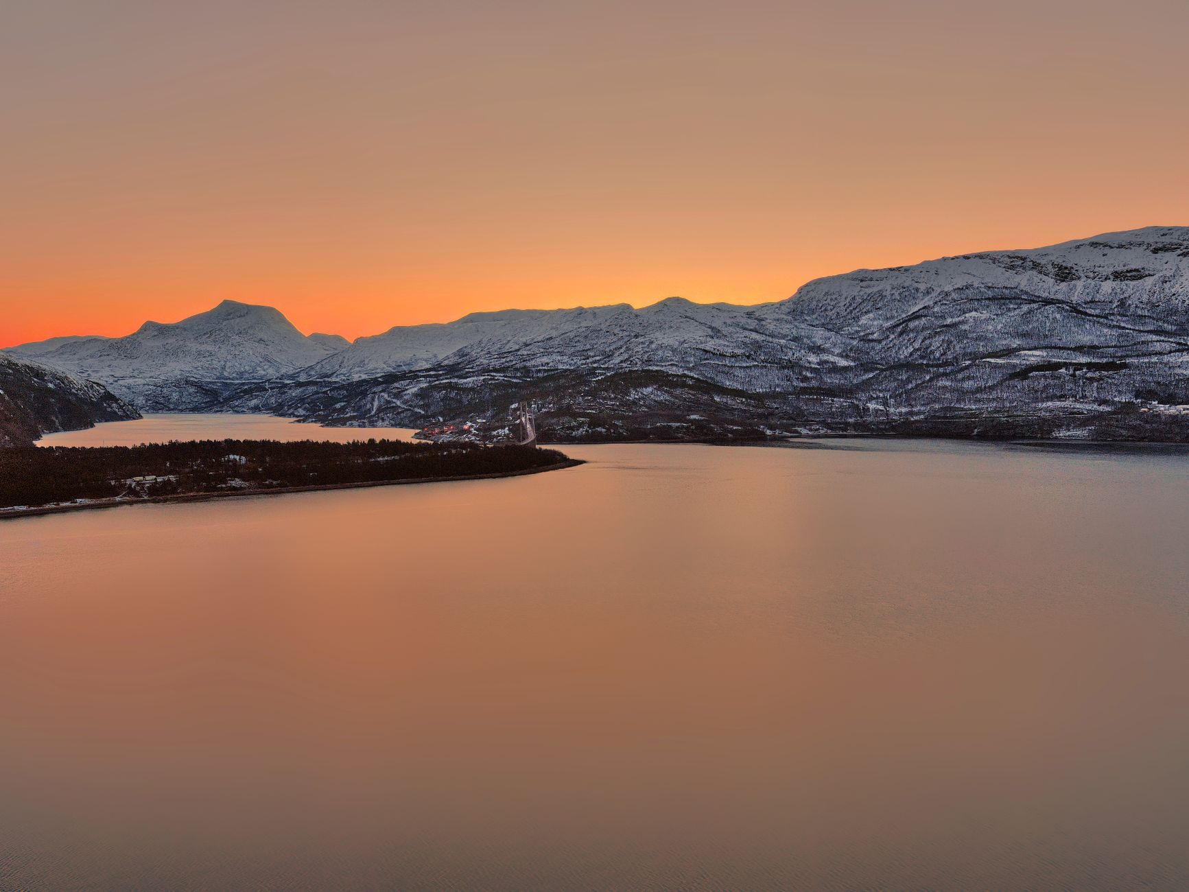 abisko sweden midnight sun summer lake tornetask reflection golden light landscape