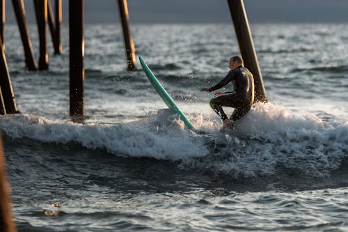 Δωρεάν στοκ φωτογραφιών με Surf, wetsuit, αγώνας δρόμου