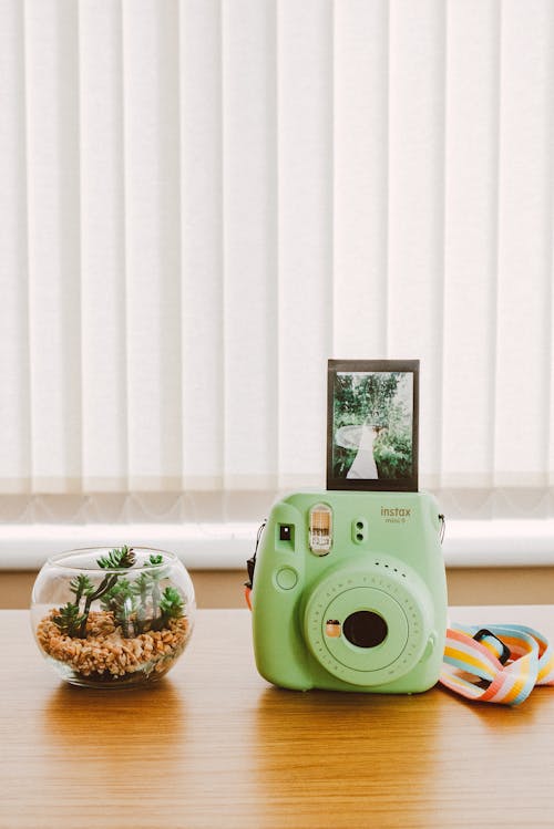 Máy ảnh Fujifilm Instax