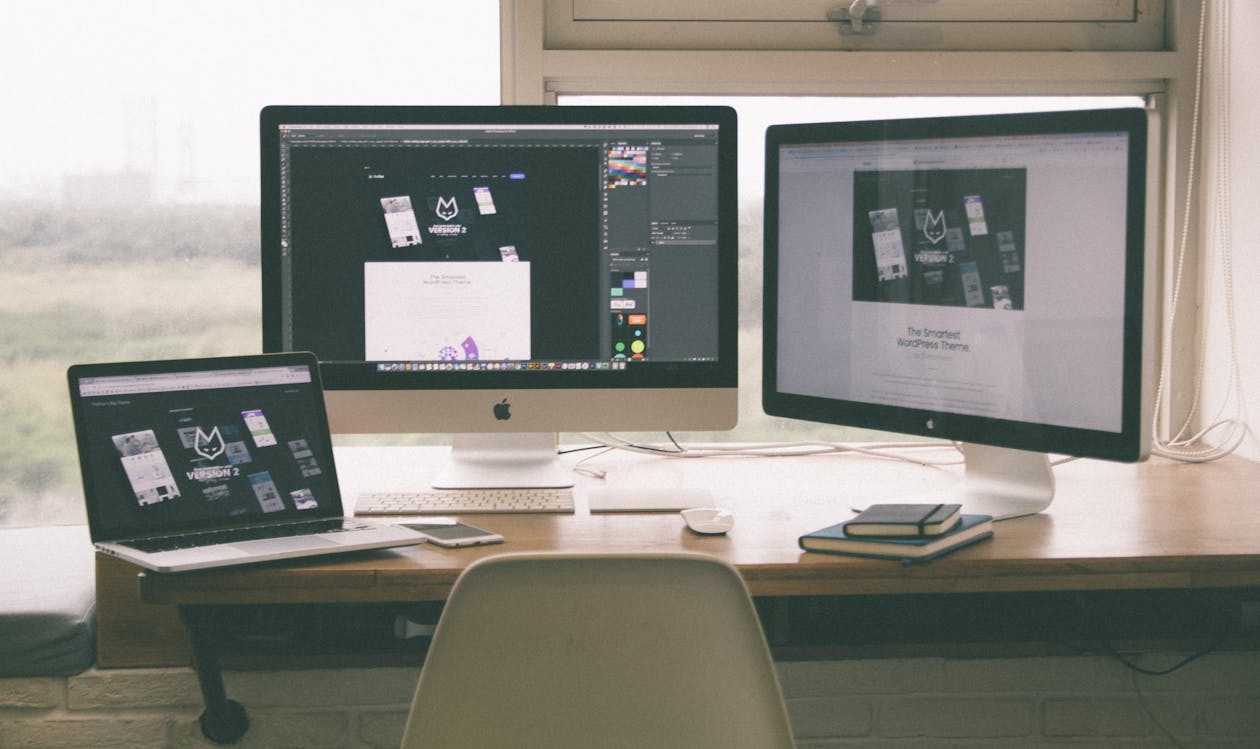 Web designer workstation