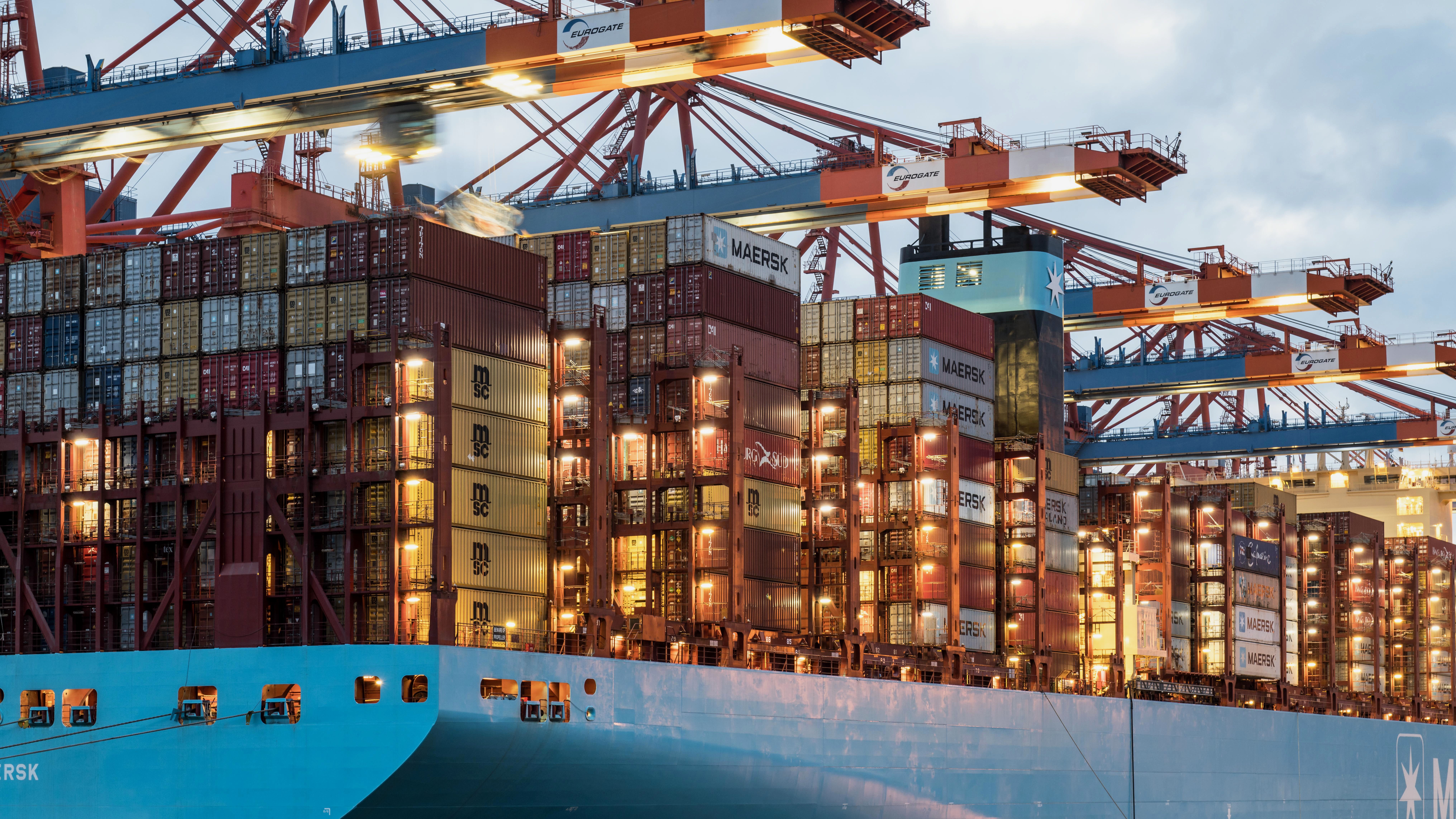 Apm Container Terminal Photos, Download The BEST Free Apm Container ...