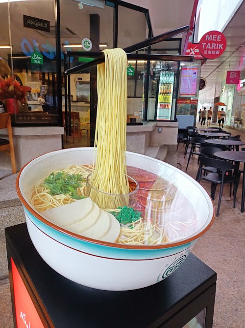 Display noodle