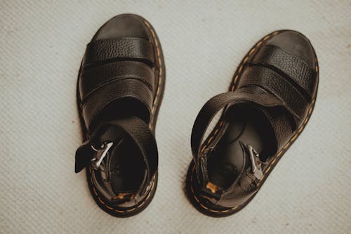 Dr martens - black leather sandals