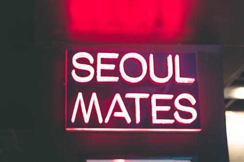 Miễn phí Biển Báo Dẫn đầu Seoul Mates Ảnh lưu trữ