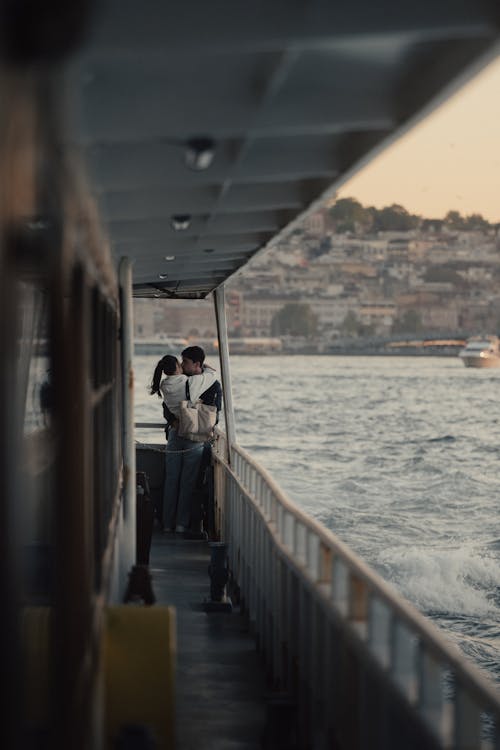 Fotobanka s bezplatnými fotkami na tému bosphorus, bozkávanie, cestovať