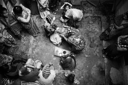 Základová fotografie zdarma na téma černobílý, dítě, hinduistický