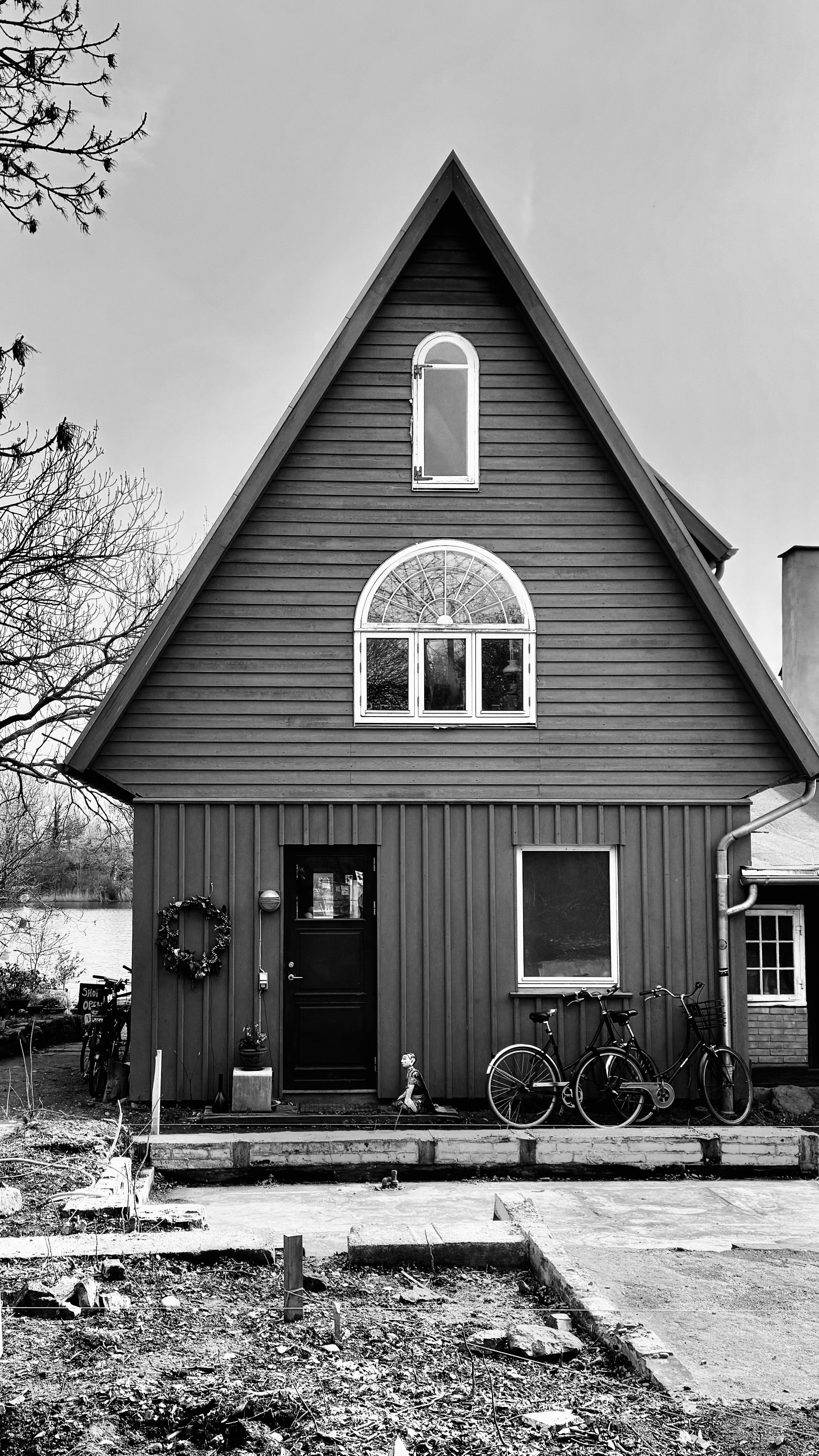 Gratis Trehus I Svart Og Hvitt  Arkivbilde