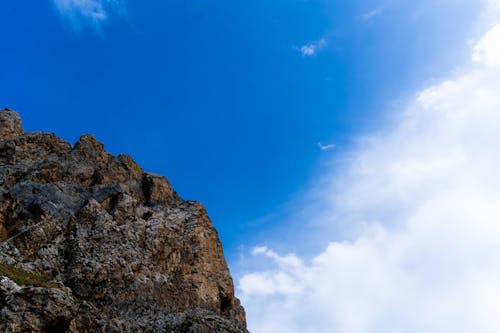 büyük kaya, dağ, dağ silsilesi içeren Ücretsiz stok fotoğraf