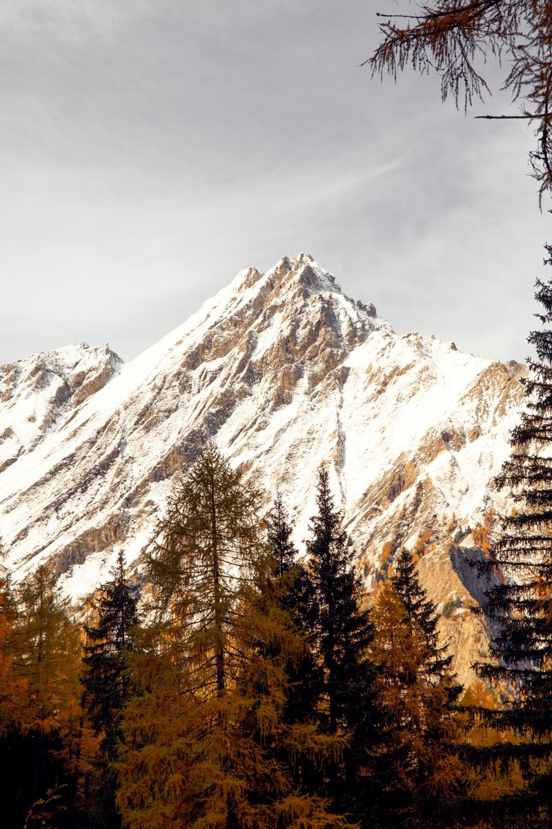 Clouds Over Rocky Mountain · Free Stock Photo