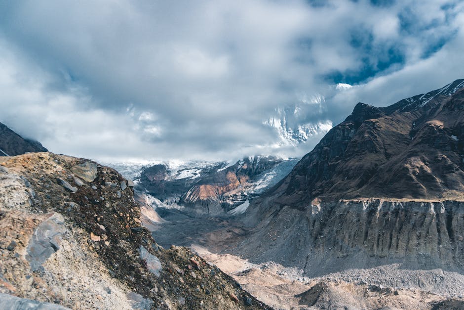 Everest Base Camp: Beyond the Instagram Hype – A Realistic Look at Your Trek
