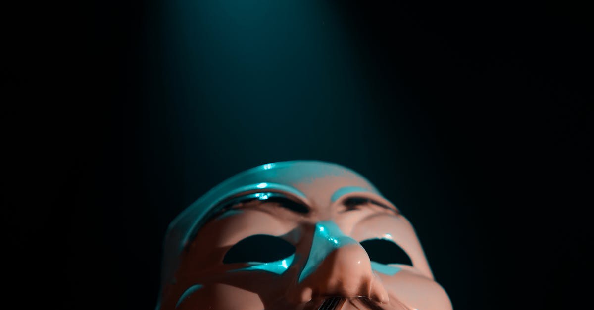 楊貴媚滿臉黑點大回春 蔡振南看傻眼 演活政治鬥爭引熱議