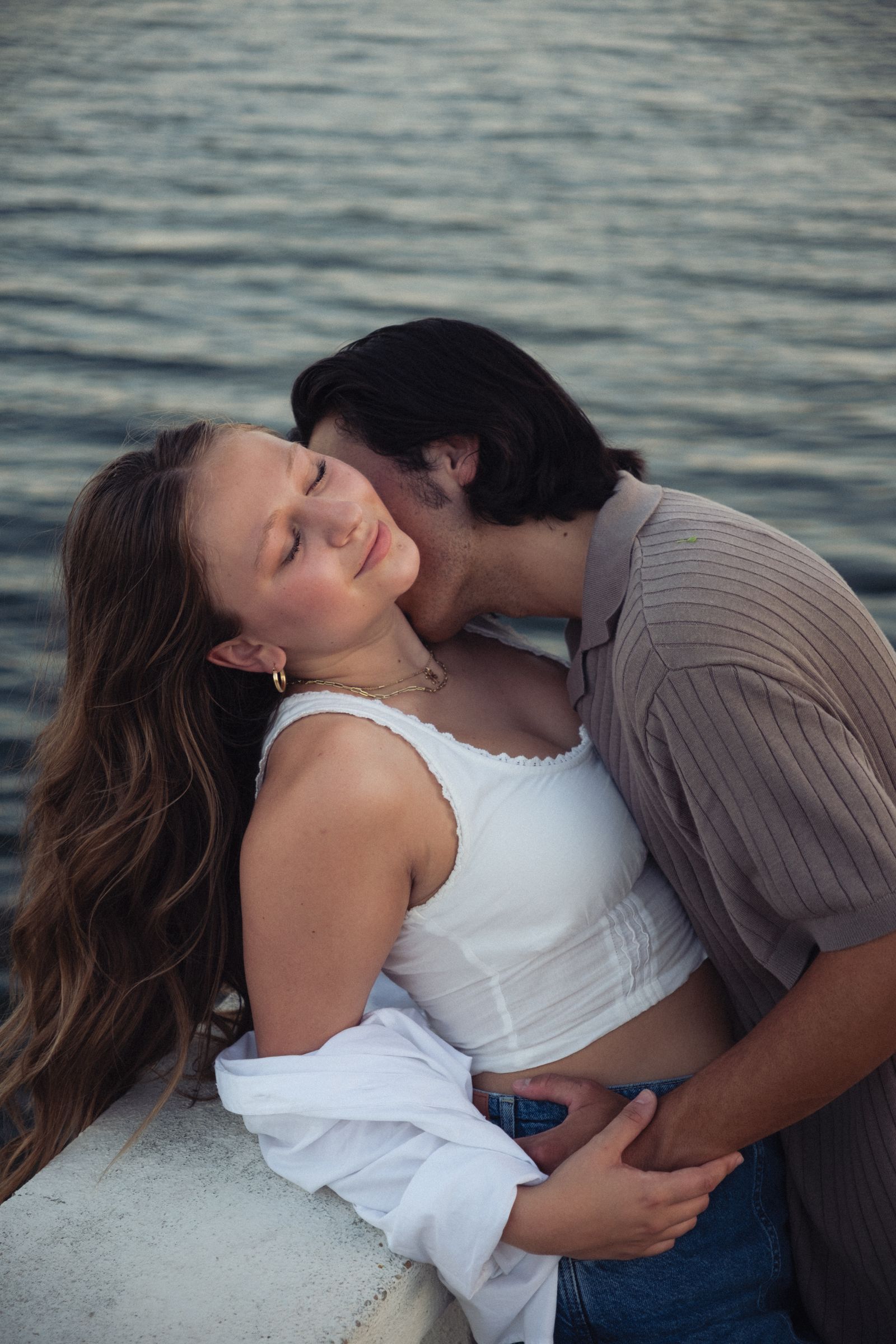 Neck Kissing Photos, Download The BEST Free Neck Kissing Stock Photos ...