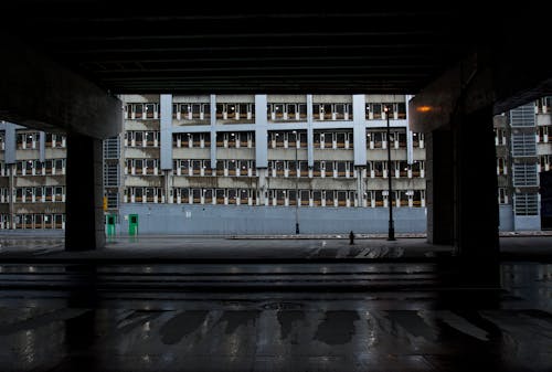 Foto d'estoc gratuïta de arquitectura, carrer, carretera