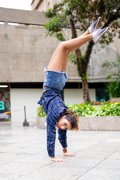 Free Photo of Woman Doing Handstand Stock Photo