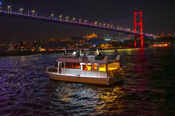 Evening Bosphorus Dinner Cruise