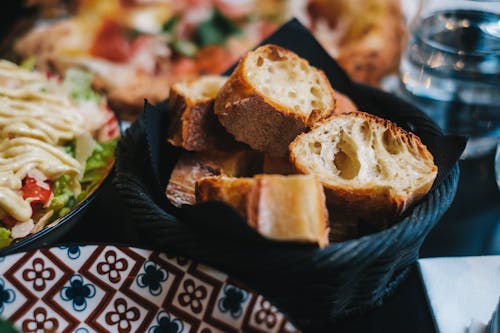 Foto profissional grátis de alimento, almoço, assados