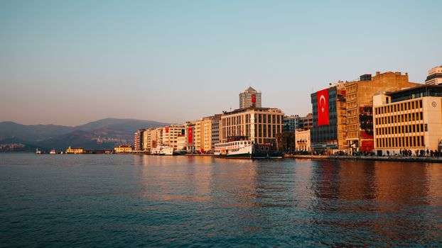 Konak Pier waterfront — Izmir