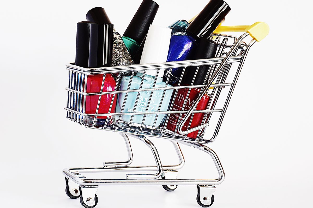 Variedad de mercadería importada