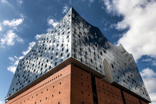 Dramatischer Himmel & Blau – Architektur Hintergrundbild