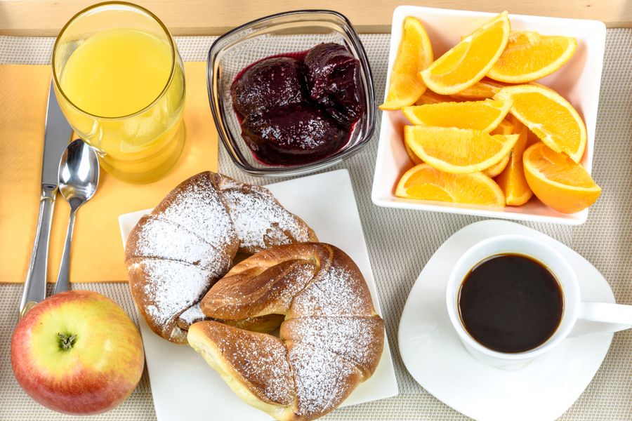 Table de petit-déjeuner
