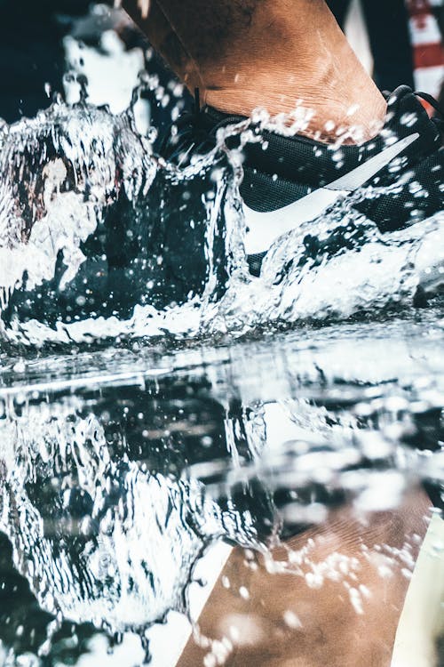 Free Close-up Low Section of Man in Water Stock Photo